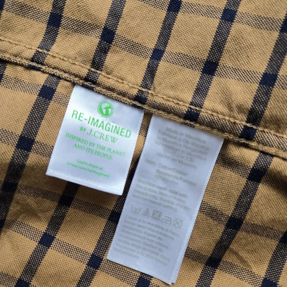 M J. Crew Button Up - Picture 4 of 6